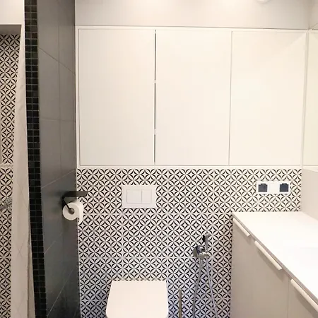 Piekny W Zielonej Dzielnicy Wroclawia